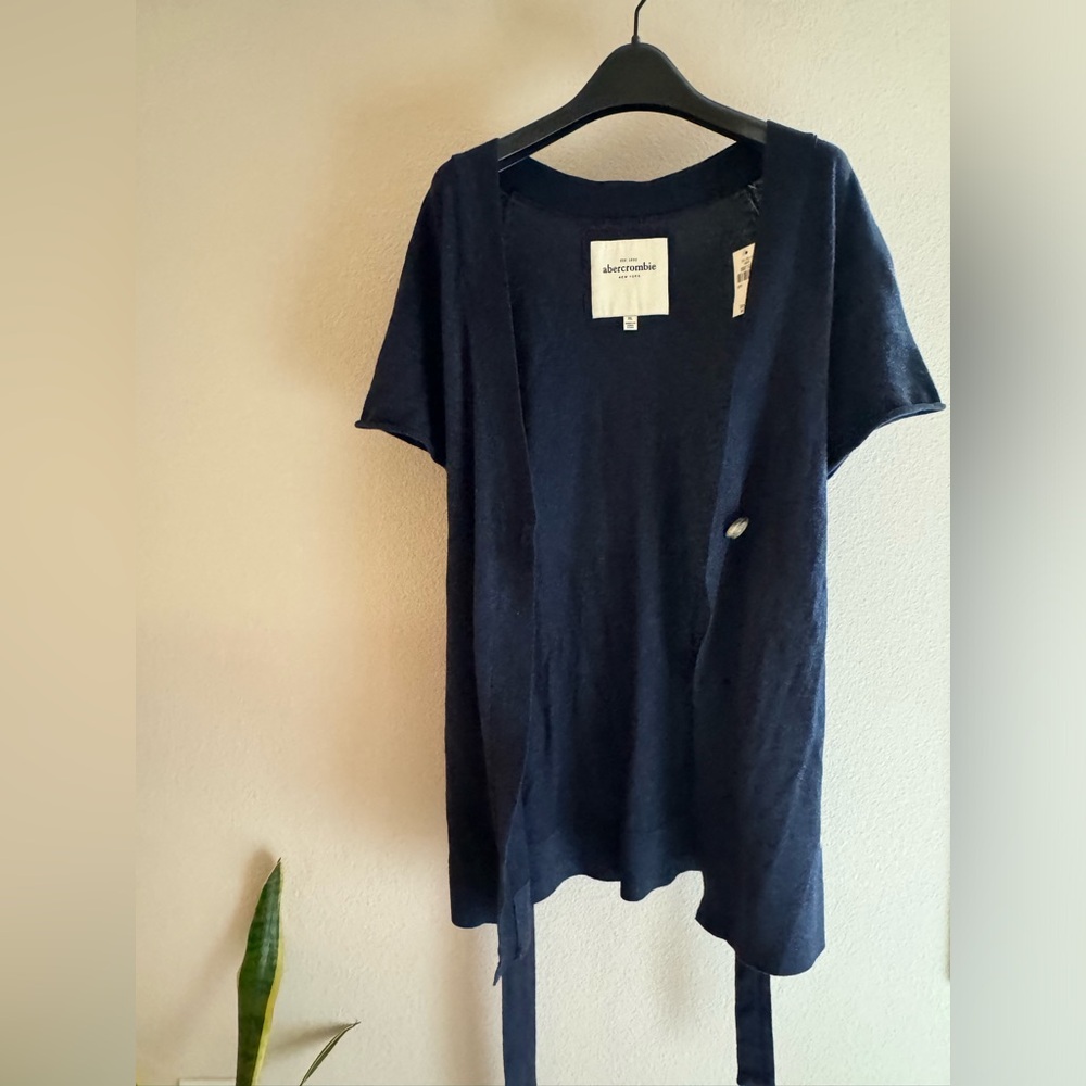 Abercrombie Girls XL navy cardigan NWT